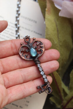 Vintage Aesthetic Mermaid Key with Pearly Details + Labradorite